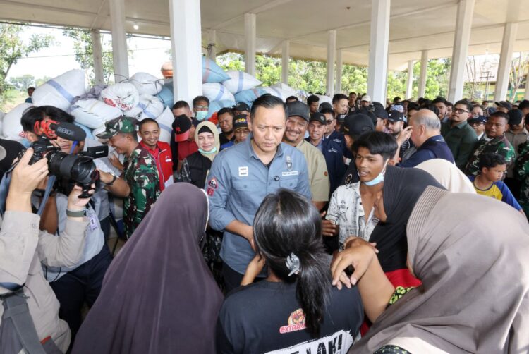 Tinjau Langsung Aceh Tamiang, Menko AHY Petakan Kerusakan Infrastruktur dan Salurkan Bantuan