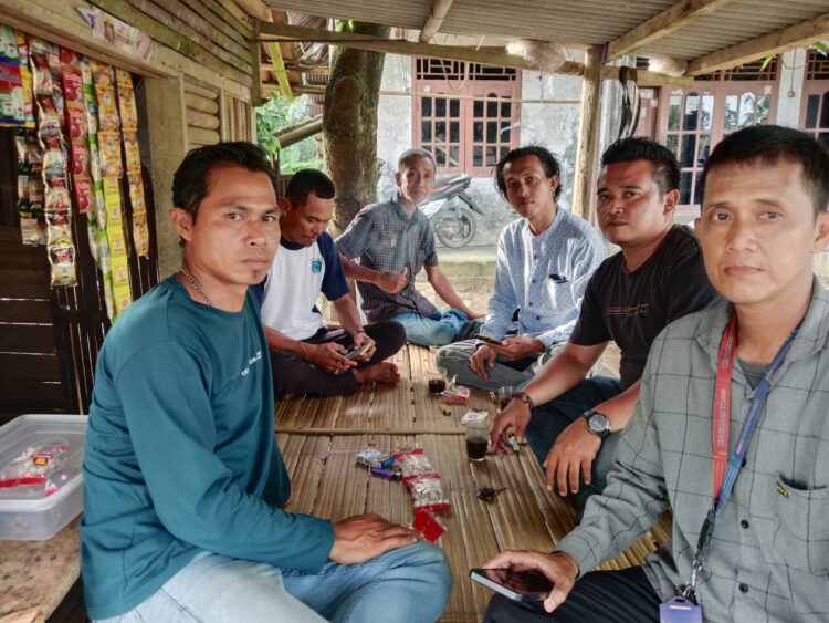 Dari Warung Kopi Sindangresmi, Silaturahmi Jurnalis Pandeglang Terjalin