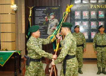 Penyerahan Jabatan Danbrigif 6 Kostrad: Kolonel Fardin Wardhana Resmi Digantikan Letkol Fajar Akhirudin