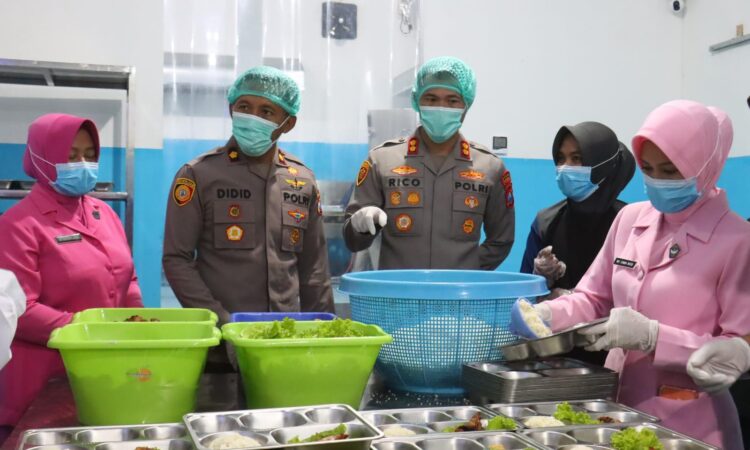 Kapolres Probolinggo Kota Tinjau Dapur SPPG Tongas, Pastikan Kesiapan Program MBG