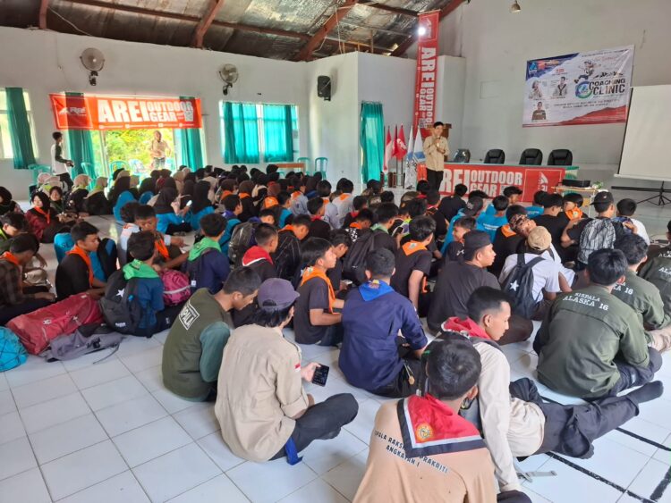 AOPGI Banten Edukasi Keselamatan Pendakian bagi Pelajar di Pandeglang