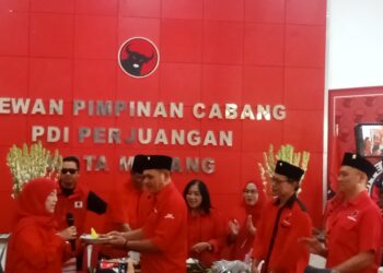 HUT KE 53  DPC PDIP Kota Malang Turun Mendengarkan Suara Rakyat Dan Perjuangkan Kepentingan Rakyat