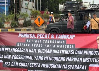 Gedung Bea Cukai Marunda di Jakarta Utara disegel Massa KMHM