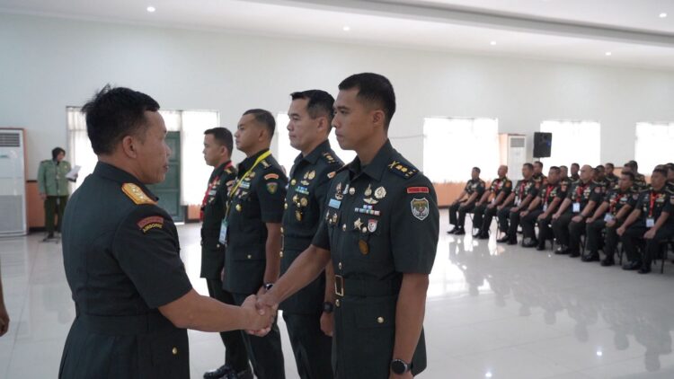 Tema: Pembekalan dan Pendidikan Momentum Penting Dalam Perjalanan Karier