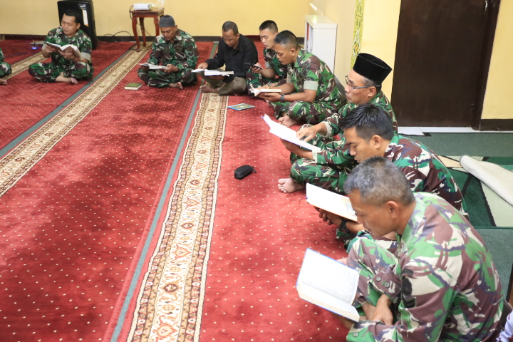 Semangat Ramadhan Kodim 0607/Kota Sukabumi Gelar Tadarus Live Streaming Bersama Pangdam III/Siliwangi