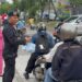 Berkah Ramadan Batalyon D Pelopor Brimob Polda Metro Jaya Tebar Takjil di Cikarang Pusat