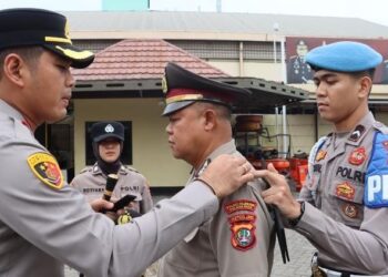 Kapolres Pelabuhan Tanjung Priok, AKBP Aris Wibowo, S.I.K.,M.H.,Pimpin Upacara Kenaikan Pangkat