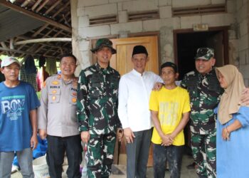 Momen Haru Jenderal, Dandim, Dan Wabup Bogor Serahkan Rumah Layak Huni TMMD ke 128