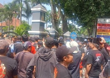 15 Tahun Dipungut, Warga Malang-Blitar Geruduk DPRD, Minta Portal Lahor Dibuka Gratis Tanpa Syarat