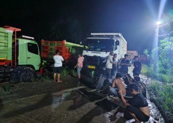 Antrean Diduga Tebang Pilih, Sopir Tronton Protes Keras Manajemen Tambang PT MJM Geomix