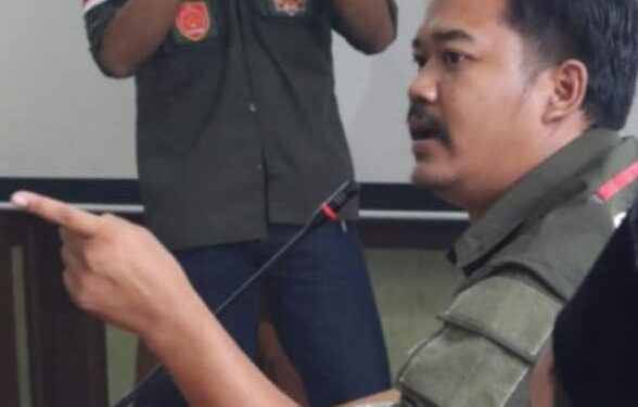 Debcolektor ‘Matel’ Aniaya Anggota Brimob, Lecehkan Alat Negara