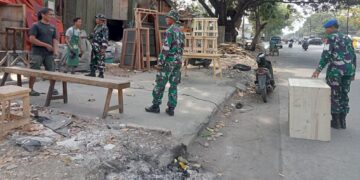Sosialisasi Dukung Program KDM, Perbaikan Akses Jalan,Normalisasi Saluran,Pemasangan Bollard dan Penggantian Trotoar