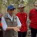 Tinjau Karhutla Kalsel, Menhut Raja Antoni : Api Sudah Tak Terlihat, Tapi Gambut Masih Berasap