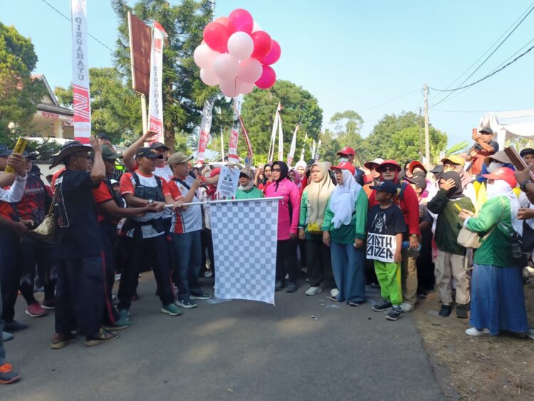 Kapolsek Tanjungmedar Hadiri Gebyar Gerak Jalan Santai Dalam Rangka HUT ke-81 Kemerdekaan RI