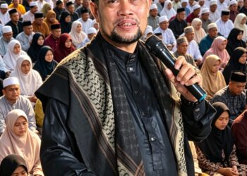 Gaya Ceramahnya Khas KH Ahmad Daroji Menyentuh Jamaah, Dalam Peringatan Maulid Nabi Muhammad SAW